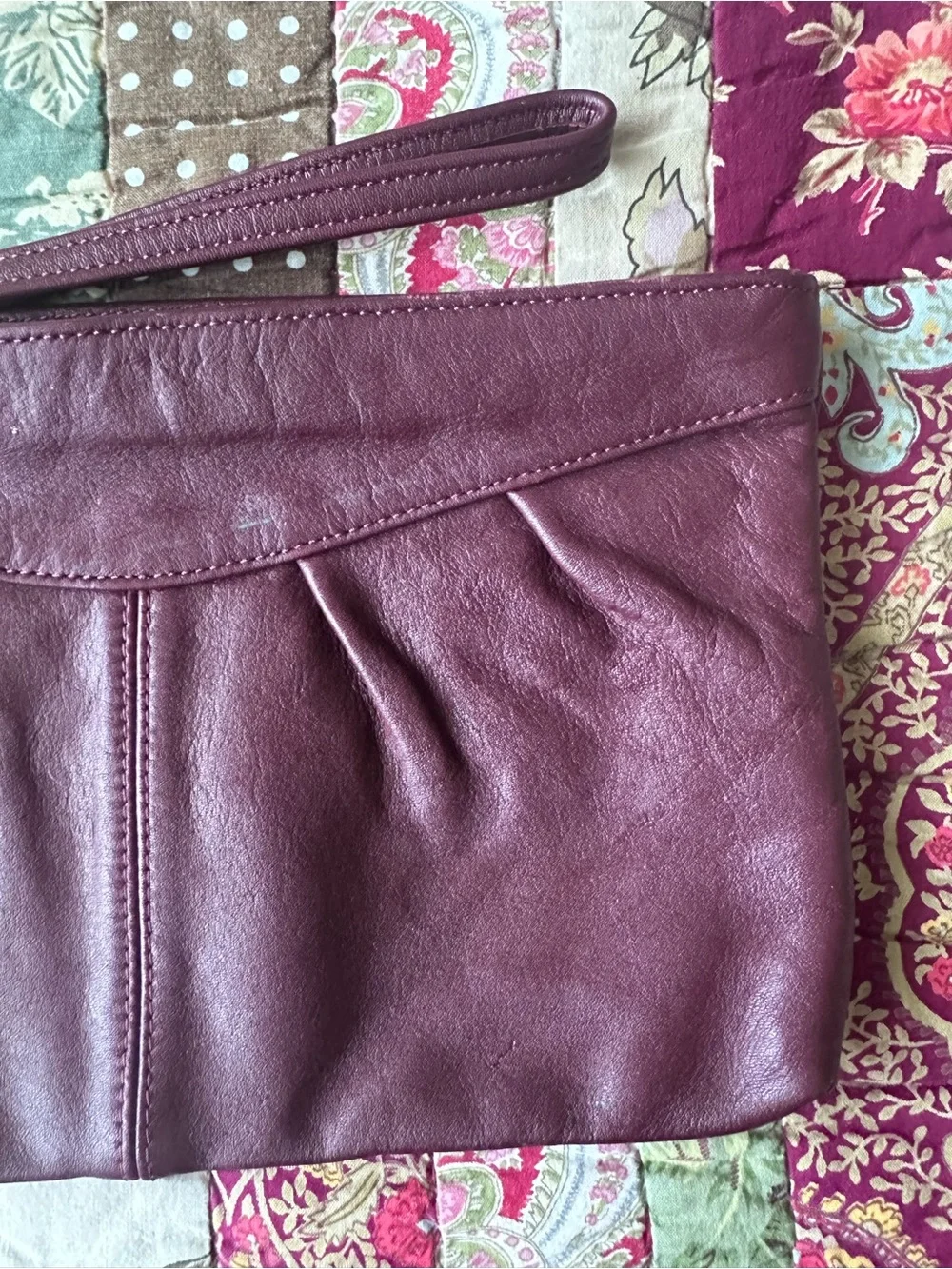 Vintage Women's Leather Wristlet Clutch in Burgundy
